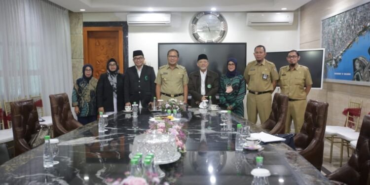 Wali Kota Danny Pomanto Hadirkan Program Perkuatan Keimanan Ummat, Harapkan Sinergitas Menjaga Makassar - Utama