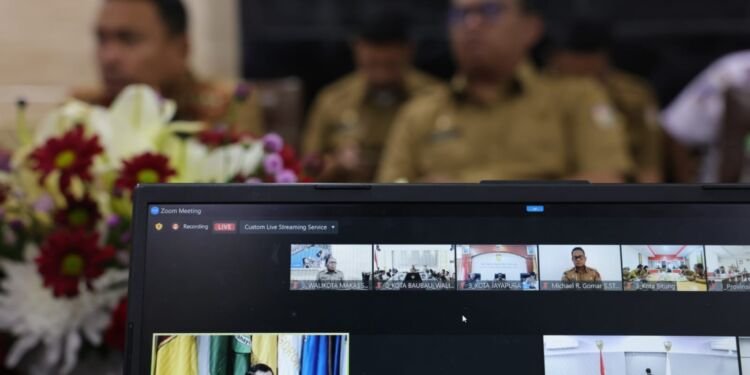 Danny Pomanto Instruksikan Tanam Cabai dan Bawang di Lorong untuk Kendalikan Inflasi - Featured