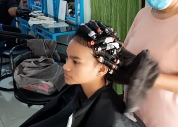Cara Membuat Rambut Keriting Sempurna