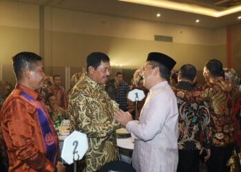 Hadiri Malam Kenal Pamit Kapolda Sulsel, Danny Pomanto Siap Perkuat Sinergitas Jaga Kamtibmas di Kota Makassar