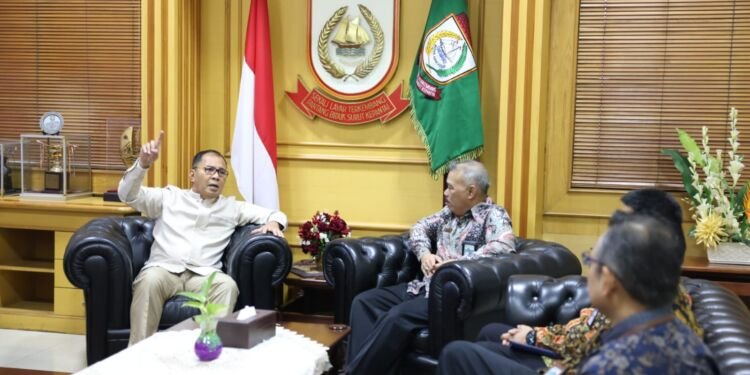 Wali Kota Danny Pomanto dan Kanwil Ditjen Perbendaharaan Sulsel Perkuat Pelaksanaan Anggaran 2023 - Utama