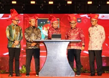 Danny Pomanto Dampingi Sekjen Kemendagri Launching SILPPD Versi Terbaru