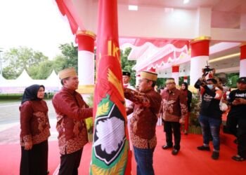 Danny-Fahsar Kompak Lantik Pengurus Alumni Unhas Kabupaten Bone