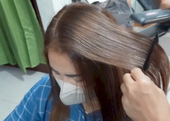 Refresh Rambut Pirang Lebih Gelap 2 Level