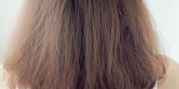 Kerusakan Rambut Akibat Gagal Smoothing Straightening - Utama