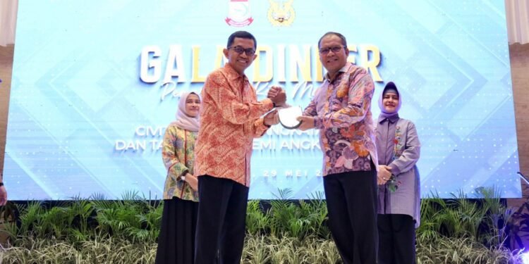 Danny Pomanto Sambut Hangat Taruna AAU, Pamerkan Event F8 Hingga Branding Makassar Kota Makan Enak - Featured