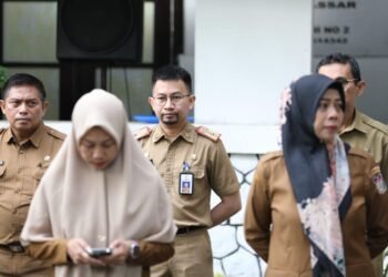 Sekretaris Bapenda Makassar Ikuti Apel Kedisiplinan ASN di Balaikota