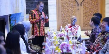 Wali Kota Danny Pomanto Memaparkan Proyek Prestisius Pemkot Makassar ke Menteri Singapura Masagos Zulkifli - Utama