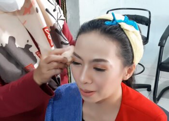 Makeup untuk Acara Formal Sebaiknya Tebal apa Tipis?
