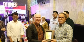 Duta Besar Belgia Jatuh Cinta dengan Keramahan dan Sombere’nya Orang Makassar - Utama