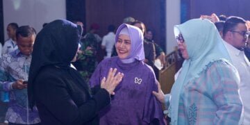 Promosikan Produk UMKM Secara Global, Ketua TP PKK Hadiri Gala Dinner MNEK 2023 - Utama