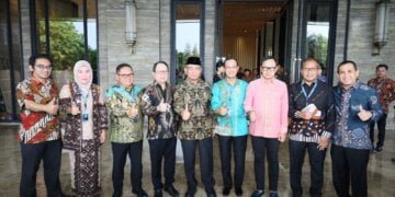 Danny Pomanto Diskusi Bareng Menko PMK di Forum City Leaders Community Palembang - Utama