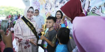 Semarak Hari Anak Nasional, Bunda PAUD Kota Makassar Gelar Lomba Mewarnai - Utama