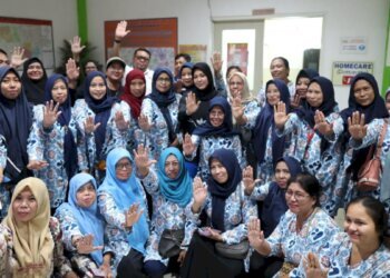 Grebek Stunting, Fatmawati Rusdi Ingatkan Perhatikan Pola Asuh Anak