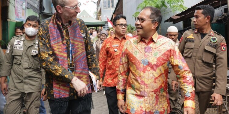 Danny Pomanto-USAID Kolaborasi Penuhi Kebutuhan Air Minum dan Sanitasi Aman, Wujudkan Lorong Wisata Berdaya - Utama