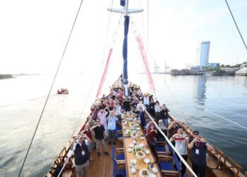 Danny Pomanto Ajak Arsitek se-ASEAN Berlayar dengan Kapal Pinisi di Pantai Losari
