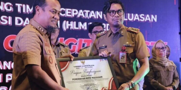 Bapenda Makassar Sabet Penghargaan Tingkat Kepatuhan dan Pembayaran Pajak Randis Terbanyak - Featured