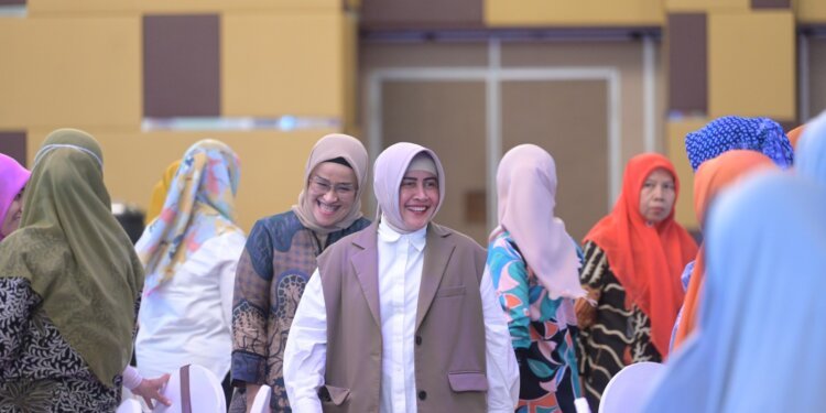 Bunda PAUD Kota Makassar Tutup Kegiatan Sosialisasi Lembaga PAUD Berkualitas - Utama