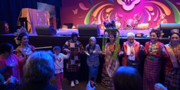 Delegasi Kota Makassar Tampil Memukau di Hari Kedua Tong-Tong Fair Belanda - Utama