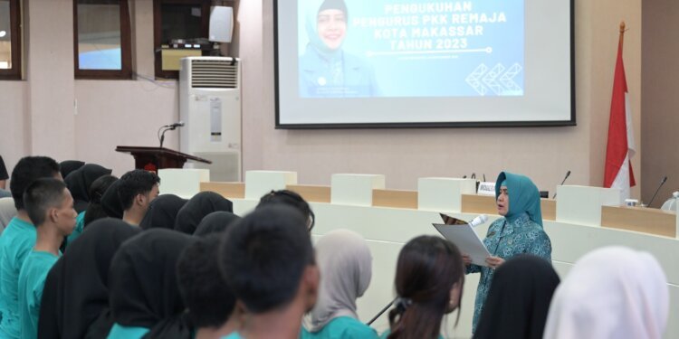 Berdayakan Generasi Muda, Indira Yusuf Ismail Kukuhkan PKK Remaja Kota Makassar - Featured