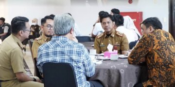 Kepala Bapenda Makassar Firman Pagarra Hadiri Evaluasi Pasca Pelatihan Puslatbang KMP - Utama Kepala Bapenda Makassar Firman Pagarra Hadiri Evaluasi Pasca Pelatihan Puslatbang KMP - Utama