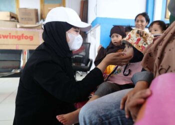 Komitmen Percepat Penurunan Angka Stunting, Fatmawati Rusdi Rutin Grebek Stunting