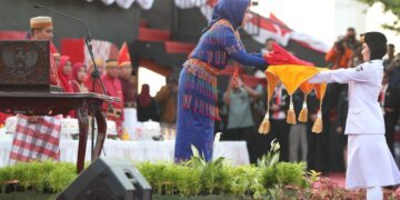 HUT Kemerdekaan RI ke – 78, Fatmawati Rusdi Apresiasi Paskibra - Utama