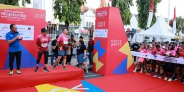Danny Pomanto Ikut Ramaikan Bank Jateng Friendship Run Bersama Ribuan Runners Makassar - Utama