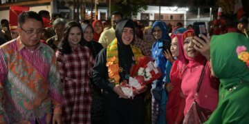 Hadiri Pesta Rakyat, Ketua TP PKK Makassar Ajak Masyarakat Rawat dan Kembangkan Potensi Kecamatan - Utama