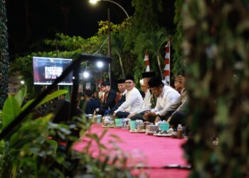 Wali Kota Danny Hadiri Pelaksanaan Zikir dan Shalawat Bersama Pangdam XIV/Hasanuddin dan Ribuan Masyarakat