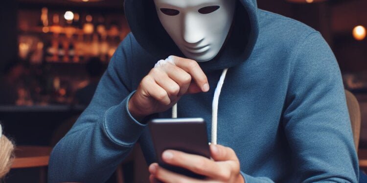 Kembali Marak, Penipuan Install Aplikasi Android yang Dikirim Lewat Aplikasi Obrolan WhatsApp - Featured