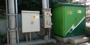 Semalam Gardu Listrik di Kantor BCA Boulevard Makassar Terbakar