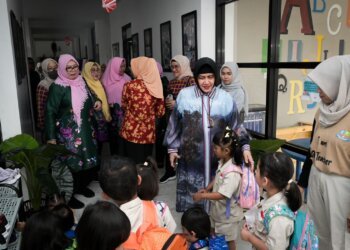 Bunda PAUD dan Ketua DWP Makassar Studi Tiru ke PAUD Cahaya Permata Abadi Kota Batu