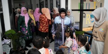 Bunda PAUD dan Ketua DWP Makassar Studi Tiru ke PAUD Cahaya Permata Abadi Kota Batu