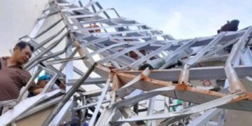 Atap Bangunan KUA Cipatujah Tasikmalaya Ambruk Terdampak Gempa Pangandaran