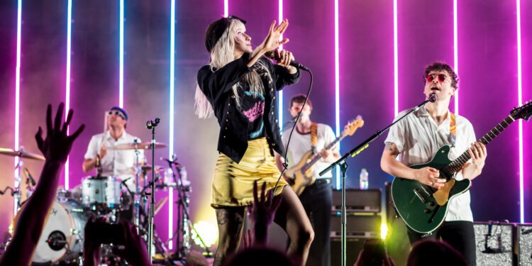 Paramore Bubar? OMG! No! - Featured