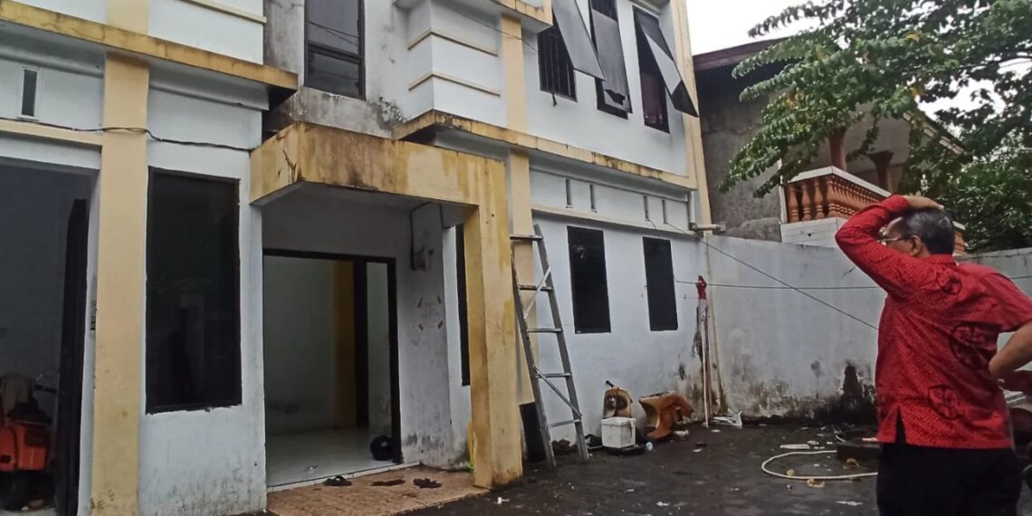 Asrama Mahasiswa di Jalan Adipura Makassar Diteror 2 Bom Molotov