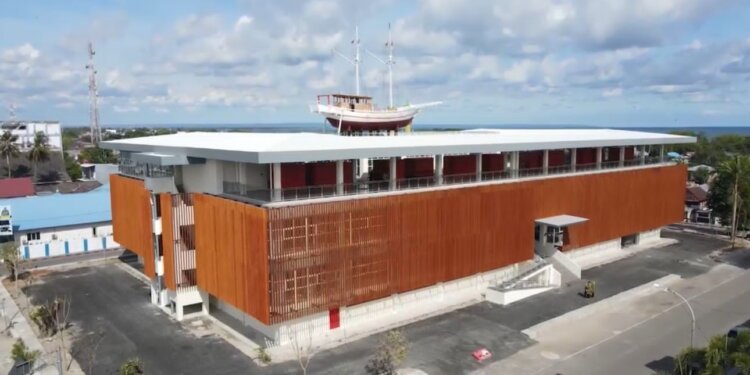 Pj Gubernur Sulsel Meresmikan Gedung Pinisi dan Mal Pelayanan Publik (MPP)