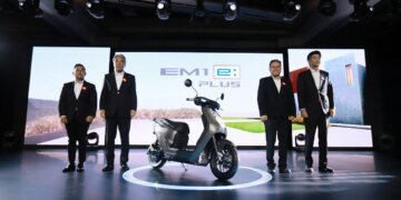 Honda Keluarkan Varian Baru Skutik Listriknya, Honda EM1 e: Plus - Utama
