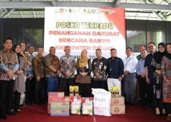 Bantuan Logistik Korban Banjir Dari OJK Jateng Diterima Simbolis Pemkab Demak
