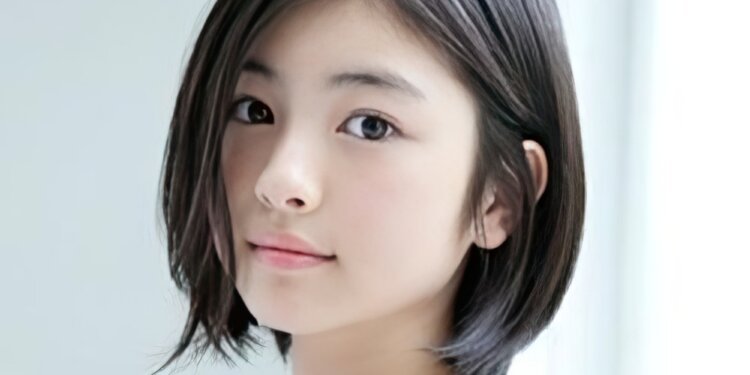 Gaya Rambut Lurus Wanita Agar Tampil Percaya Diri - Featured