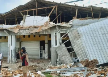 BNPB: 23 Kecamatan di Jatim Rusak Parah akibat Gempa Bawean