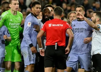 Wasit Membuat Sejarah saat Valencia menjamu Real Madrid