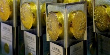 Kota Makassar Kembali Meraih Penghargaan Adipura