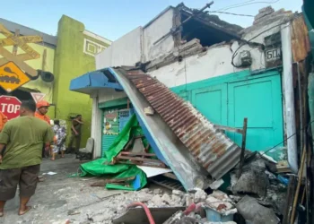 BNPB: 23 Kecamatan di Jatim Rusak Parah akibat Gempa Bawean