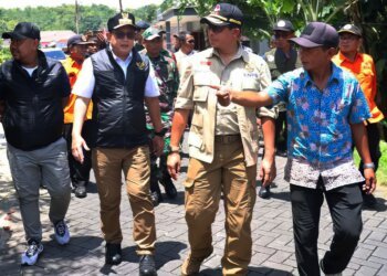 Kepala BNPB dan Pj Gubernur Jatim Adhy ke Pulau Bawean Tinjau Dampak Gempa M6,5