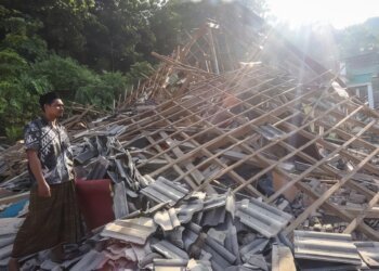BNPB: 23 Kecamatan di Jatim Rusak Parah akibat Gempa Bawean