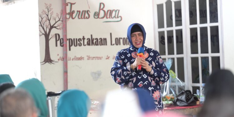 Ketua TP PKK Kota Makassar dan Kadis Ketapang Tinjau Lorong Wisata di Dua Kecamatan - Featured