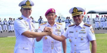 PJ Sekda Makassar Hadiri Sertijab Komandan Lantamal VI Makassar - Utama