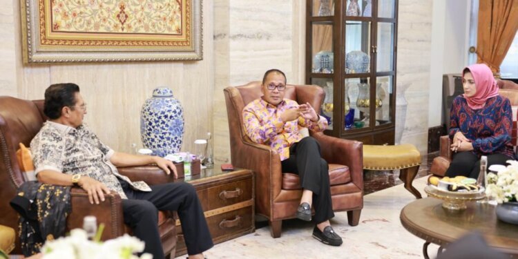 Wali kota Makassar Danny Pomanto Sambut Silaturahmi Wakil Ketua MPR RI Fadel Muhammad - Featured